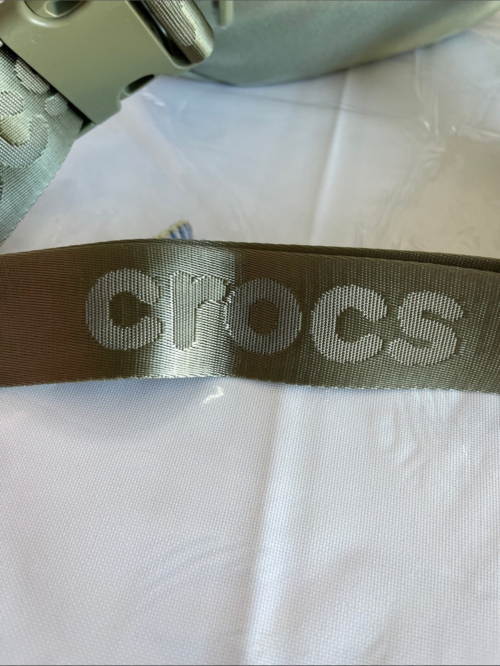 Crocs Classic Belt Bag/Crossbody bag - Picture 9 of 15